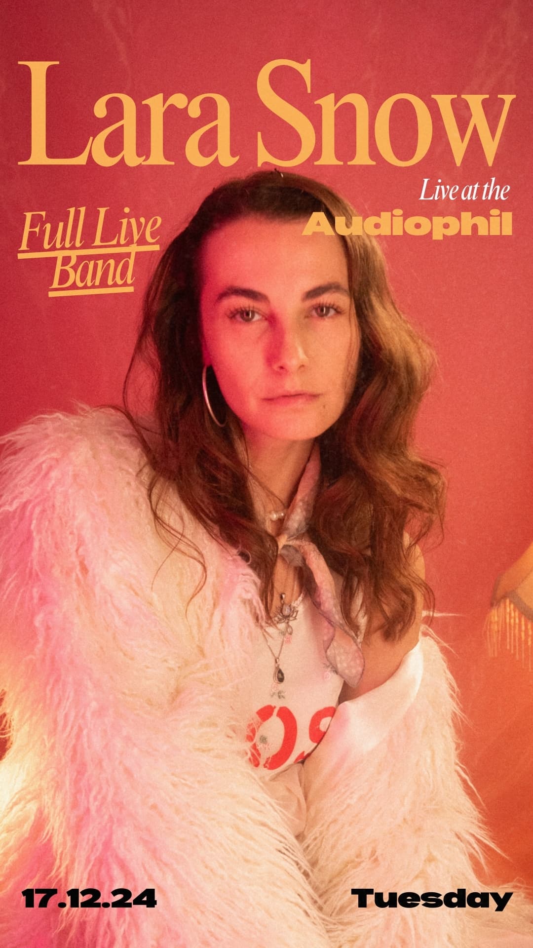 Lara Snow - Live at the Audiophil 17.12 (Full Live Band)