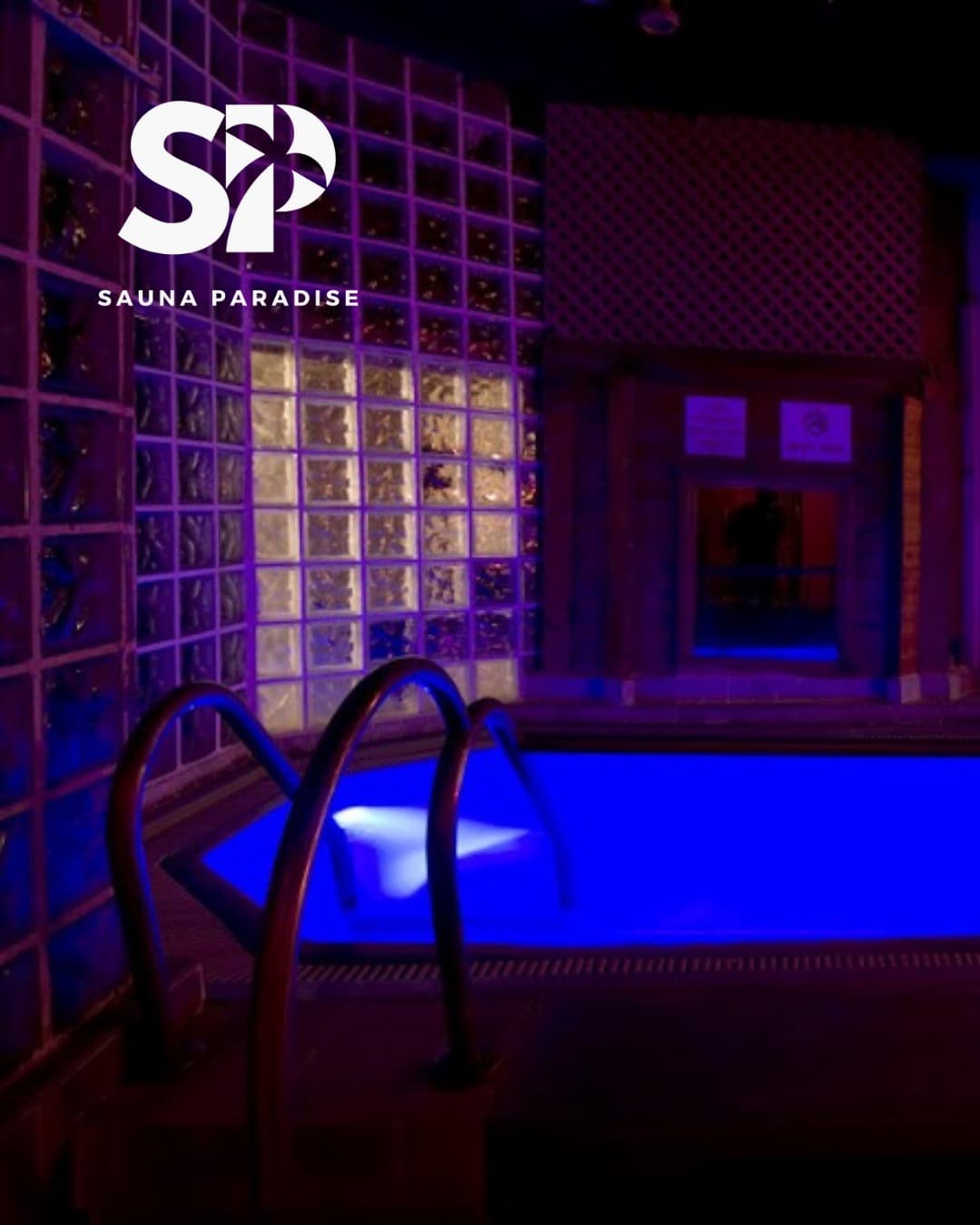 Happy Friday 🥂 Sauna Paradise